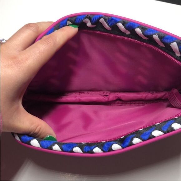 Estée Lauder Opening Ceremony blue makeup bag - Picture 4 of 11